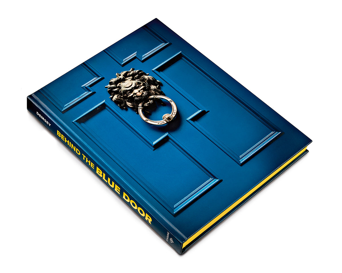 Blue　Door　Behind　Edition　–　Vendome　the　(UK)　Signature　Press